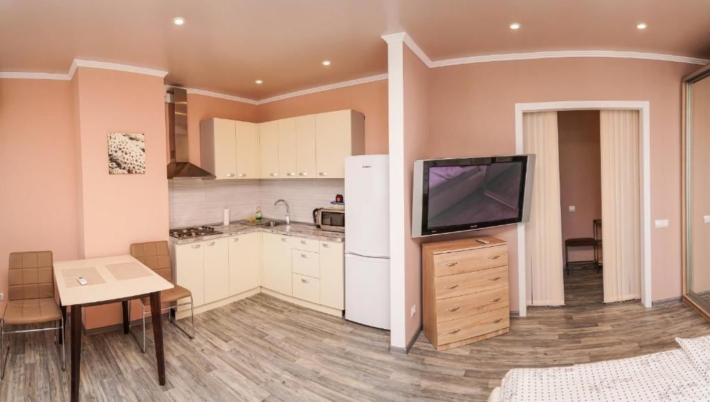 Апартаменты Cozy apartment in a new building close to the downtown Киев