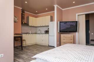 Апартаменты Cozy apartment in a new building close to the downtown Киев Улучшенные апартаменты-20