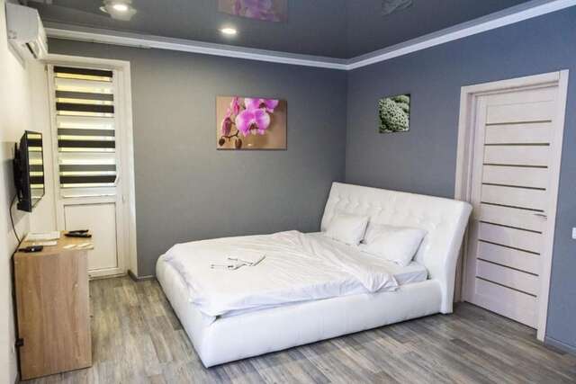 Апартаменты Cozy apartment in a new building close to the downtown Киев-43